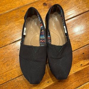 Toms size 9W
